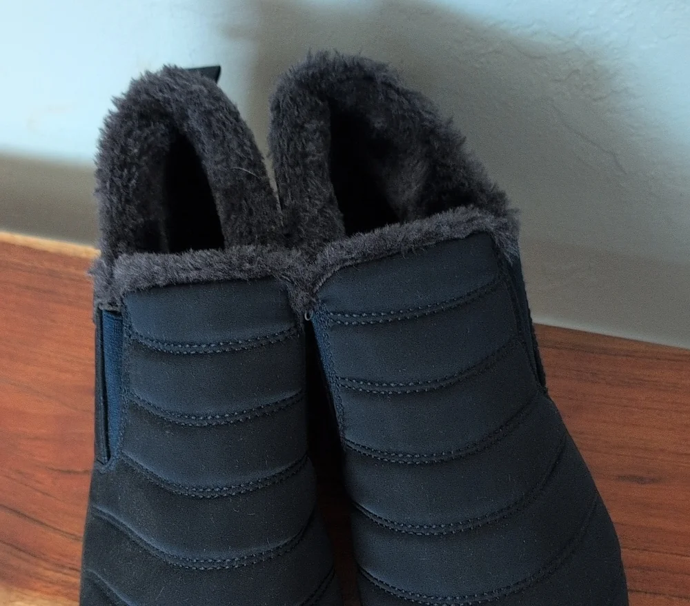 Eagsouni Pull On Snow Boots Size 41 Waterproof